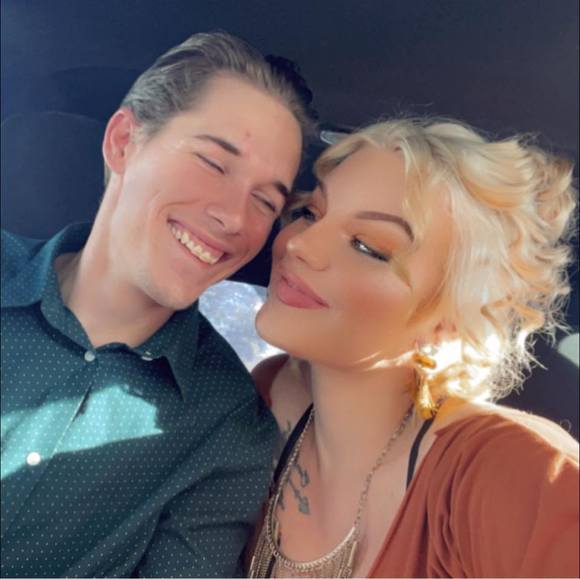 Meet your Posher, Cabernay - Picture 1 of 1